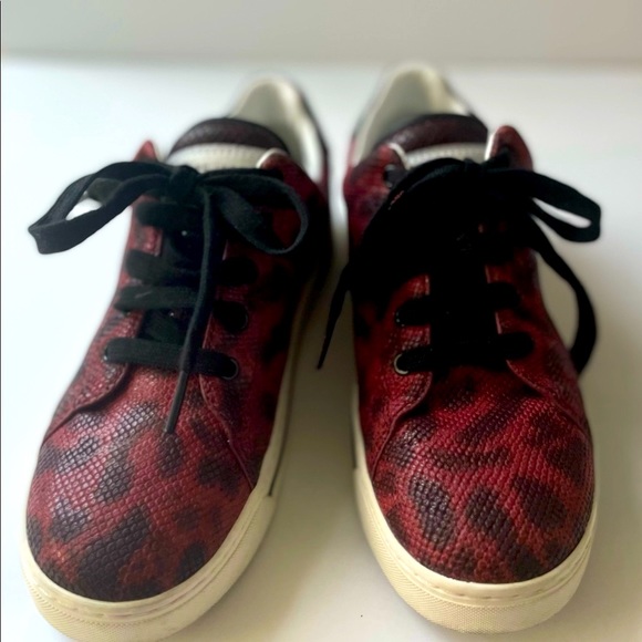 MARC BY MARC JACOBS Red Snake Embossed lace up sneakers. - Picture 4 of 14